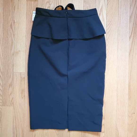 🎈2/$50 ZARA Peplum Pencil Skirt - Picture 8 of 8
